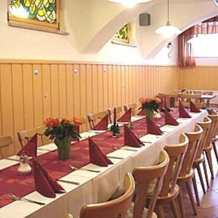 Pension & Gasthof Erbgericht Hoehenlage 850M Marienberg Exterior photo